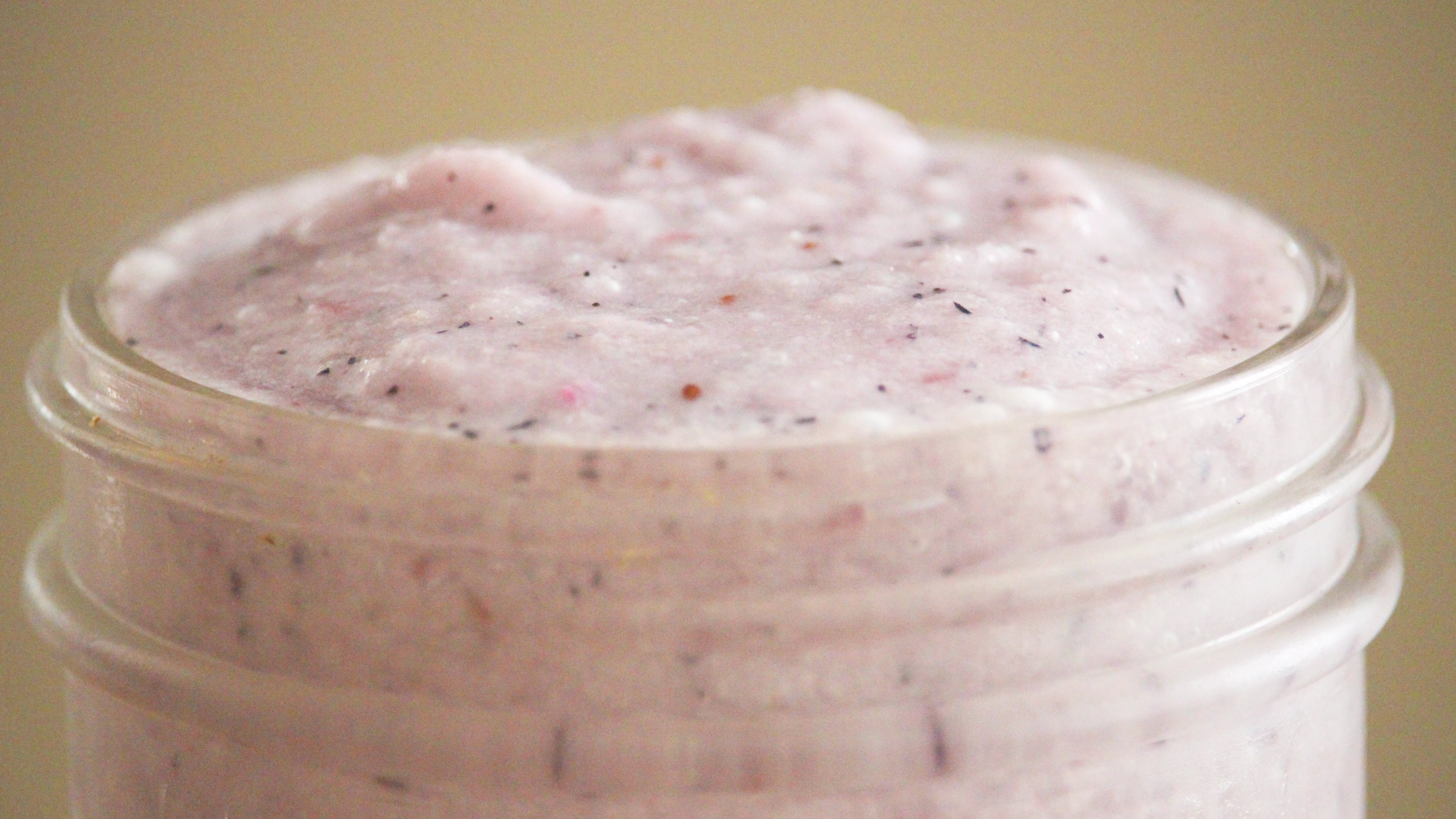 White Peach Blueberry Smoothie